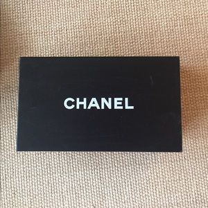 Chanel shoe box