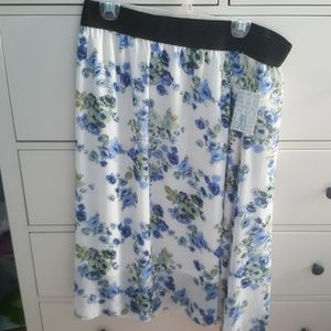 NWT Lularoe Lola skirt