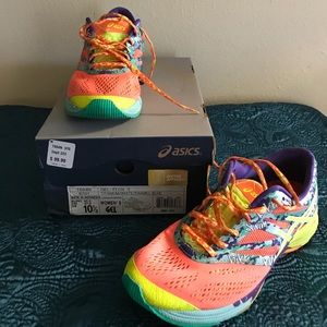 Slightly used Gel Noosa Asics tennis shoes SOLD