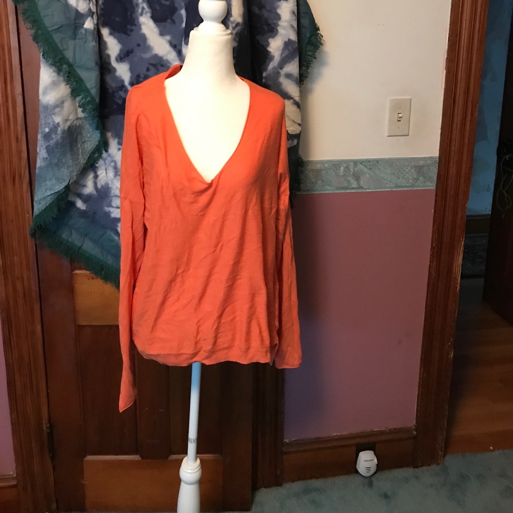 Nice orange top
