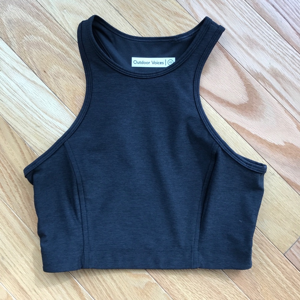 Outdoor voices Athena Crop in charcoal