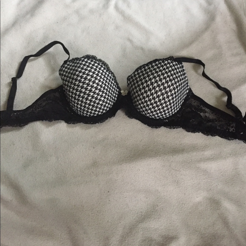 VS lines Demi bra 32D