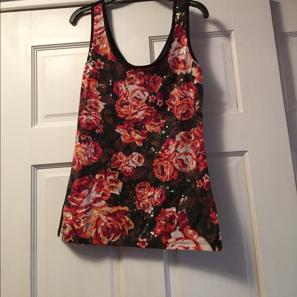 Floral Sequence Tank Top Just In Time For Summer🌺