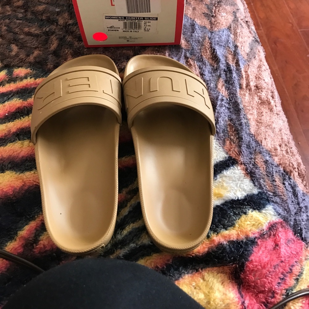 Hunter slides (authentic )
