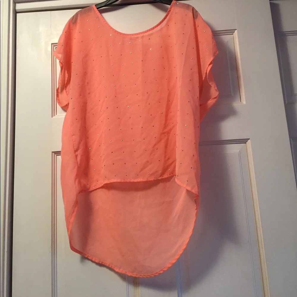 Peach Colored Spring/Summer shirt 🍑