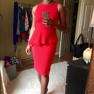 Carmen Marc Valvo red dress!