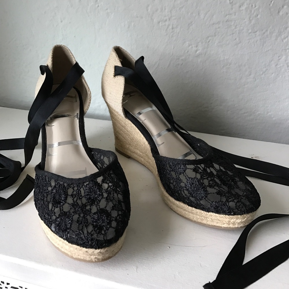Elle Ballerina Lace-Up Wedges NWOT