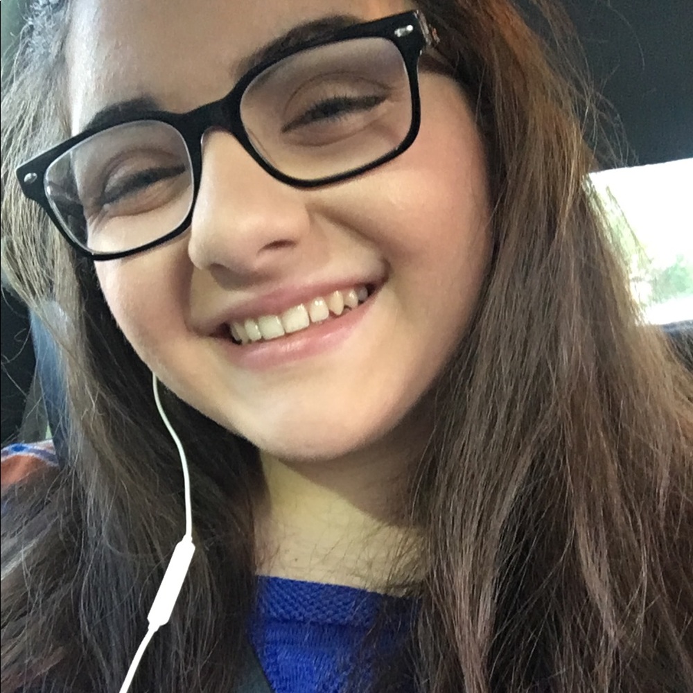 Meet your Posher, Ashley