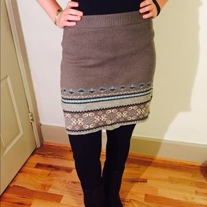 HUE Skirt//Small