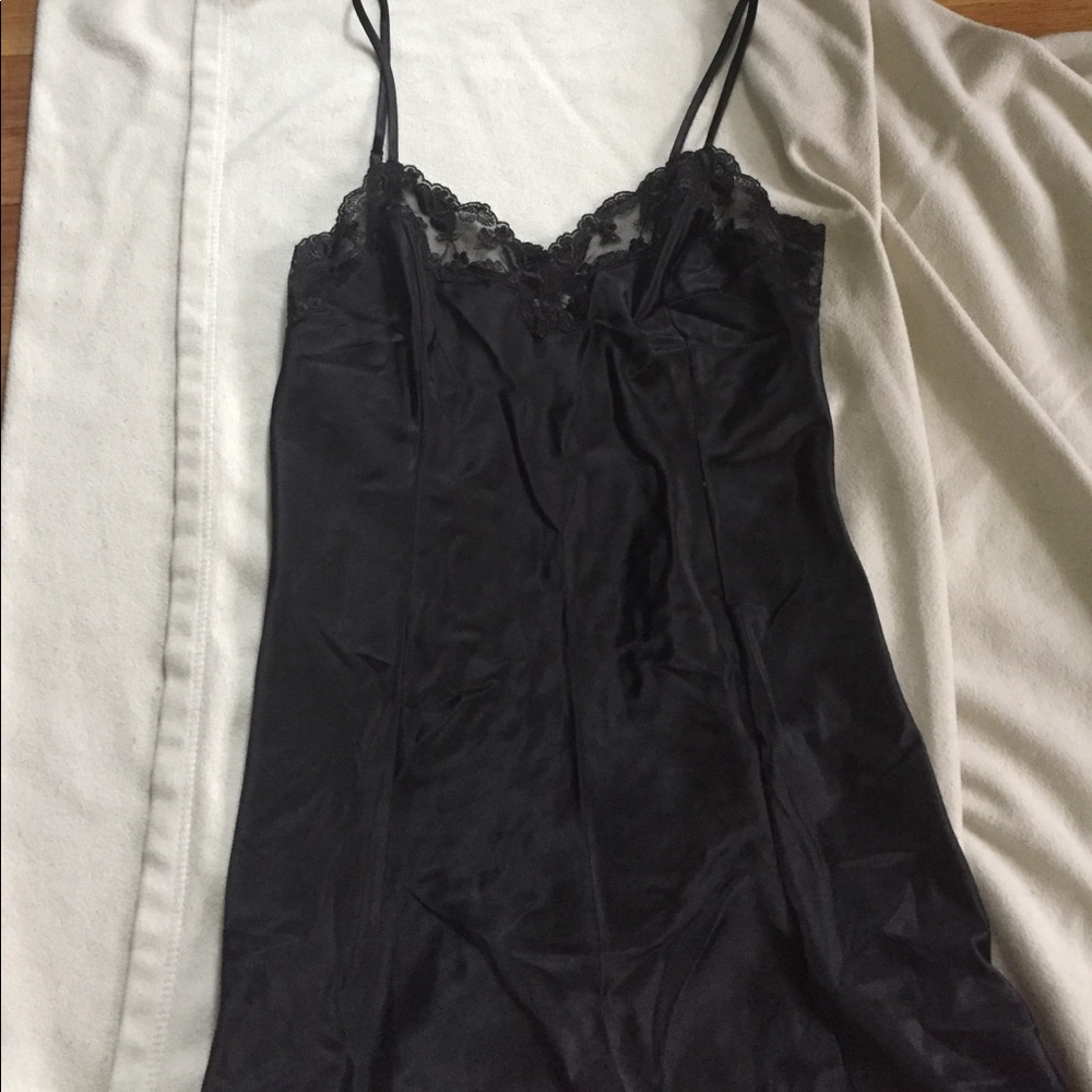 VS black negligee