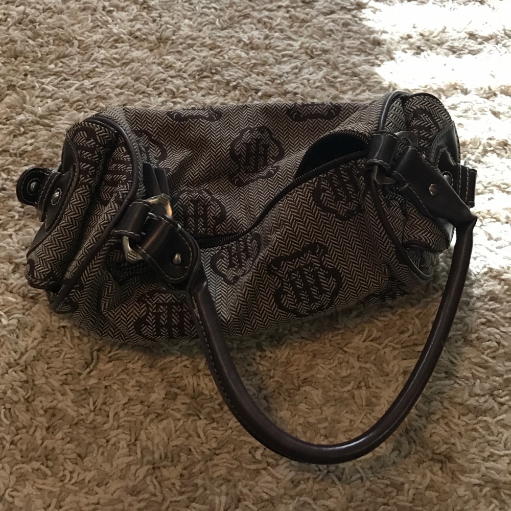 Tommy bag.