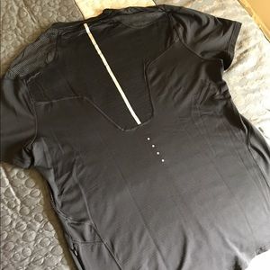 Lululemon men's Metal Vent shirt, black XL