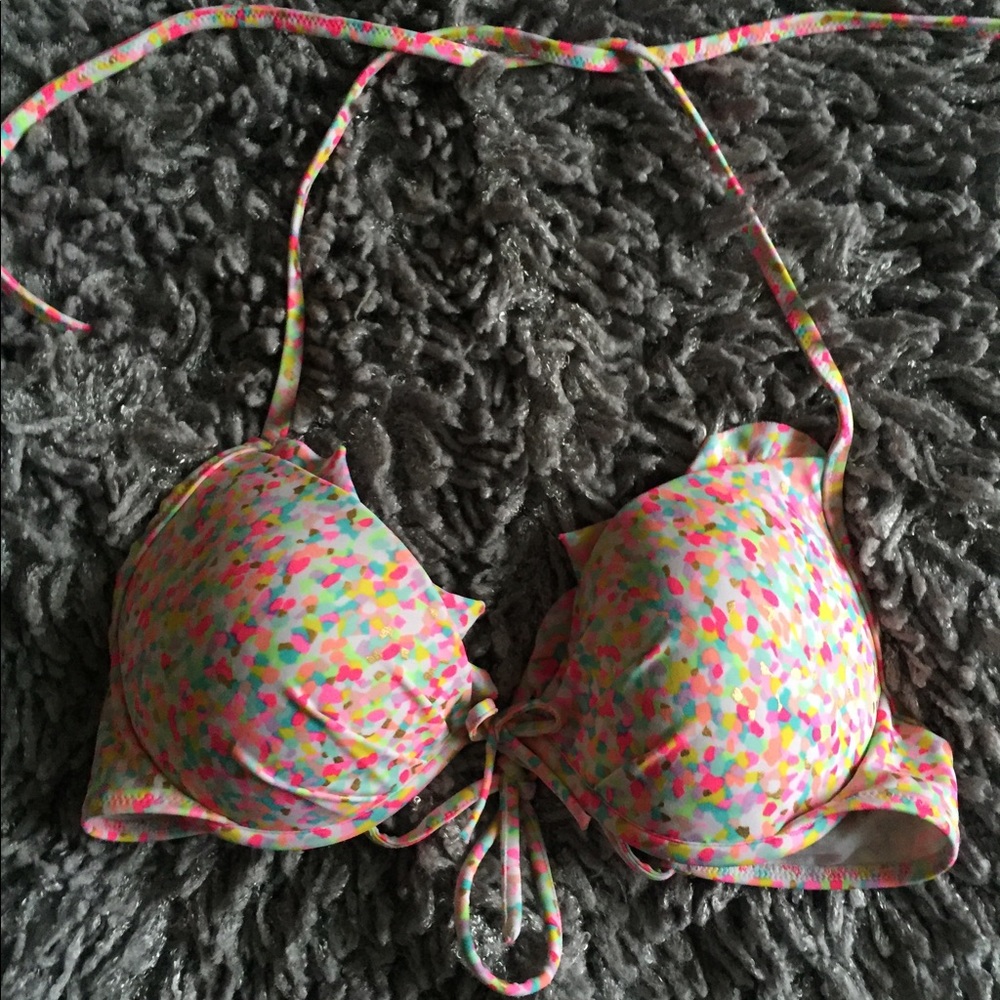 VS Swimsuit Top