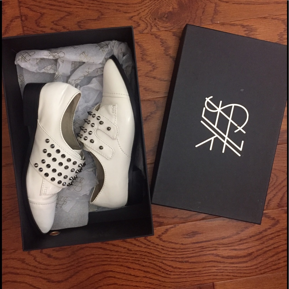 🚫 SOLD 🚫 Yes White Spiked Loafers