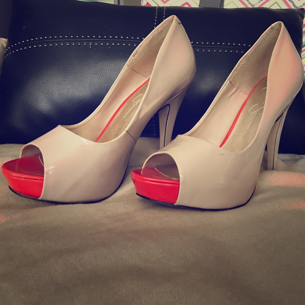 Jessica Simpson Nude Peep Toe Pumps
