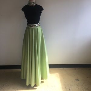 Terani Couture Navy/Chartreuse Two Piece Prom