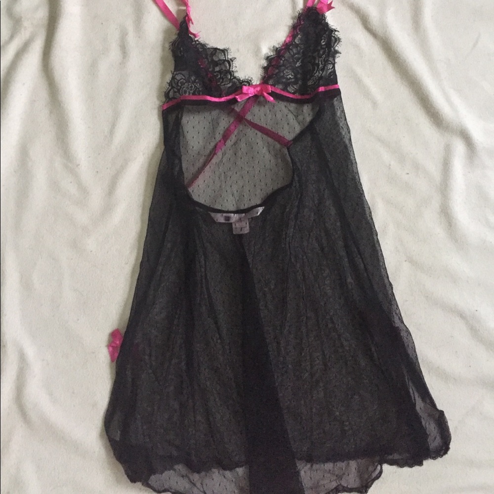 VS black lace negligee S