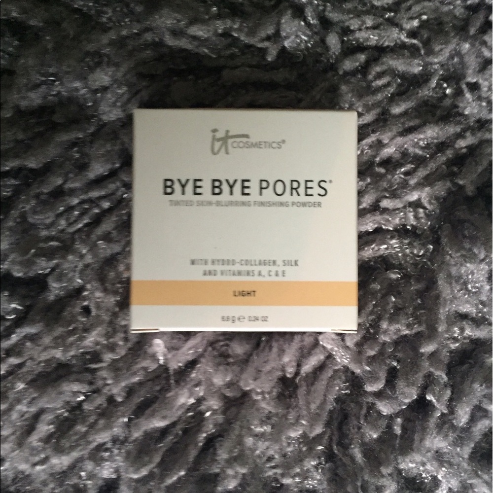 IT Cosmetics Face Powder
