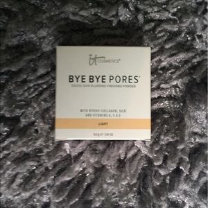 IT Cosmetics Face Powder