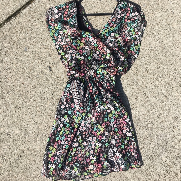 XS size floral dress - Picture 1 of 1