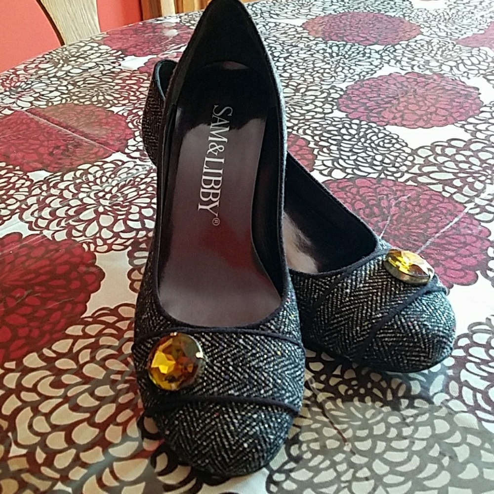 NWT Sam & Libby pumps