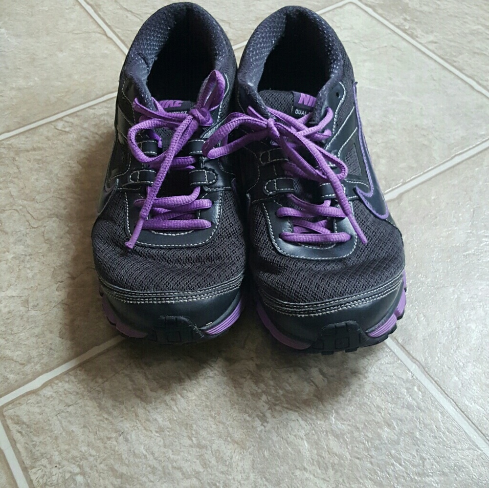 Women nike dual fusion size 9