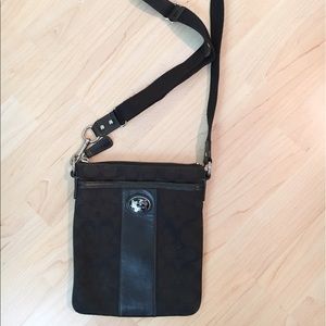 Coach Sutton Signature Crossbody Bag