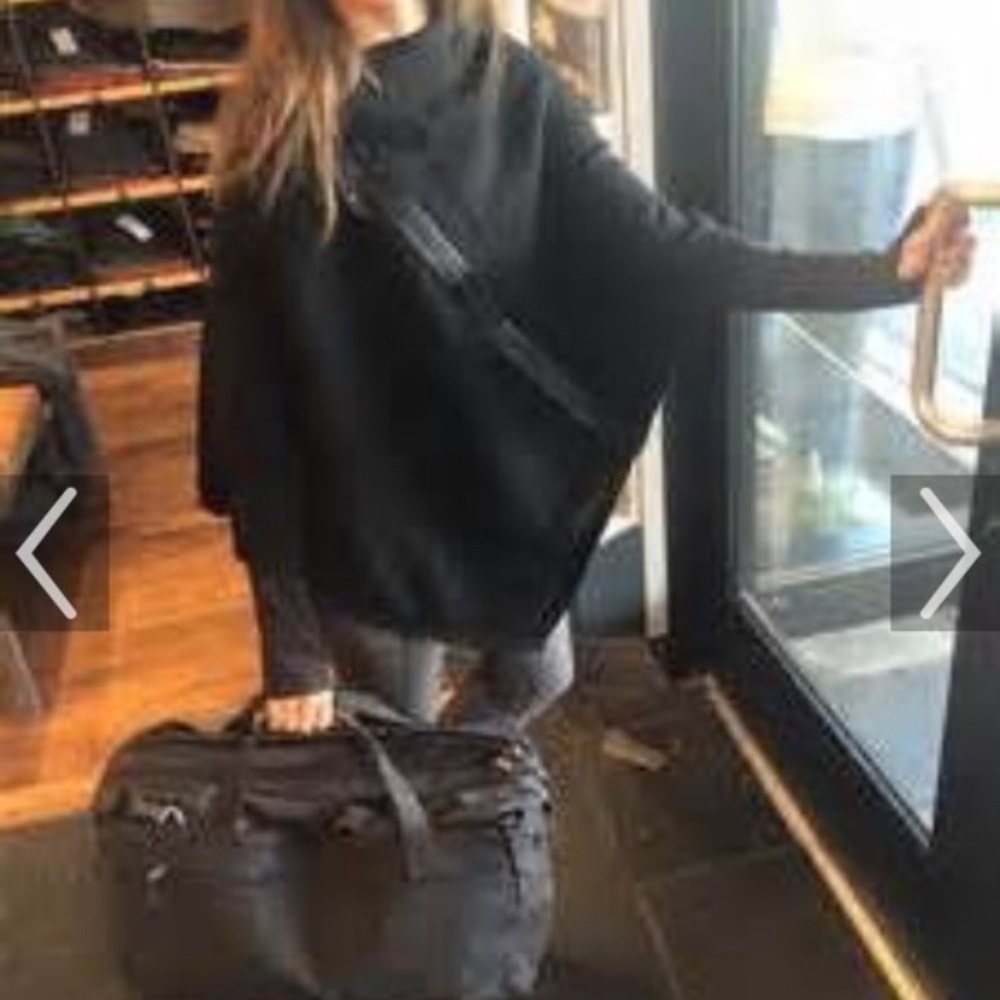 Lululemon wrap