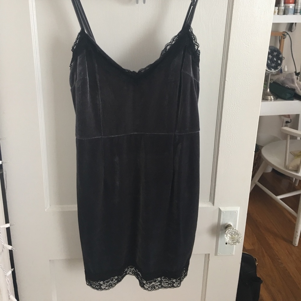 Gray lace trim velvet dress