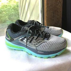 Saucony Triumph ISO2 Running Shoes -LIKE NEW!