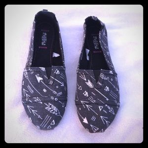 Target Arrow Flats NWOT