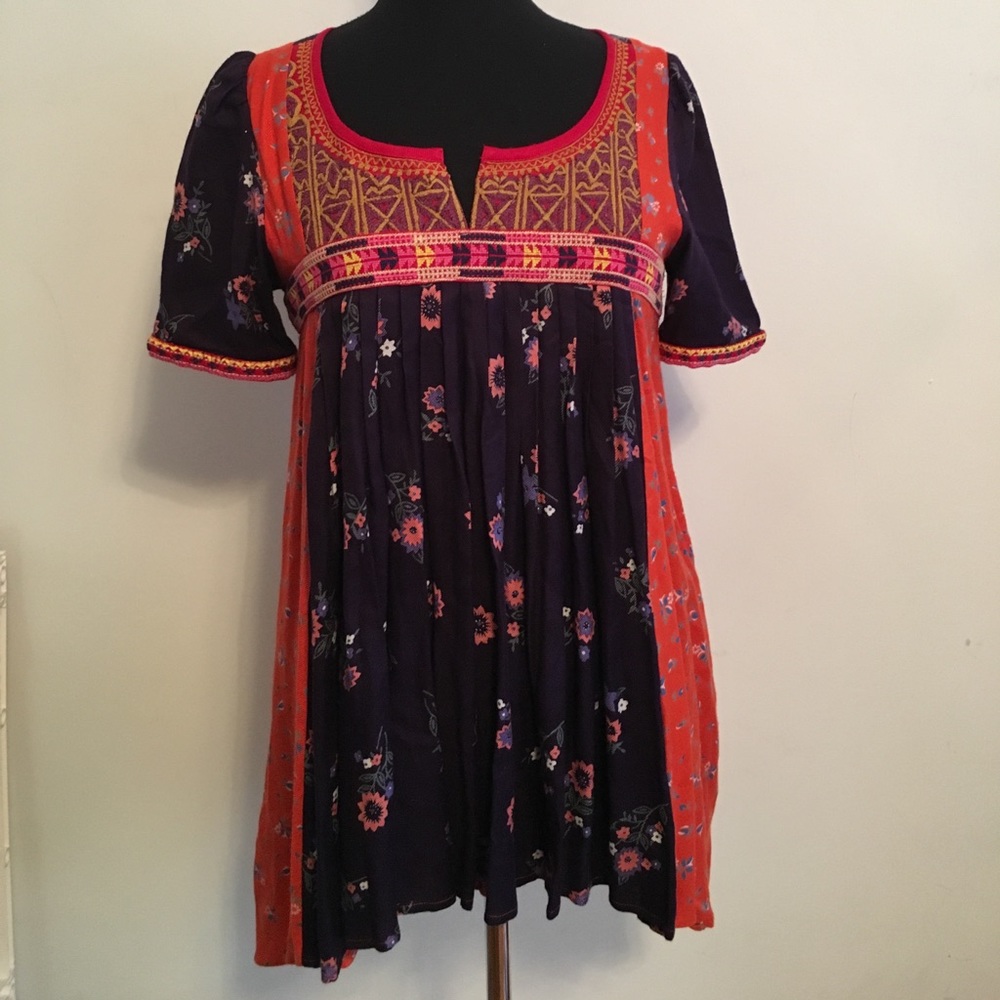 ANTHROPOLOGIE Floreat Peasant Top