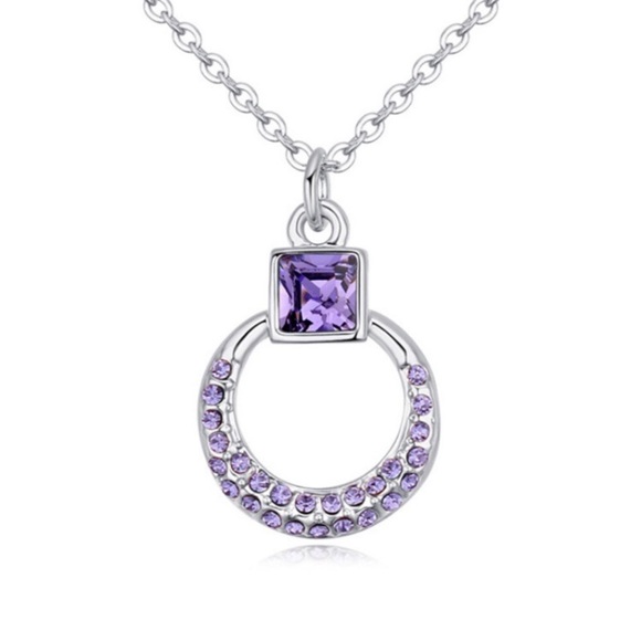 Gorgeous Necklace Made With Swarovski Crystal - Picture 1 of 1