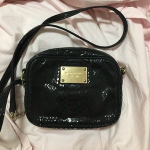 Michael kors jet set crossbody black snake reptile