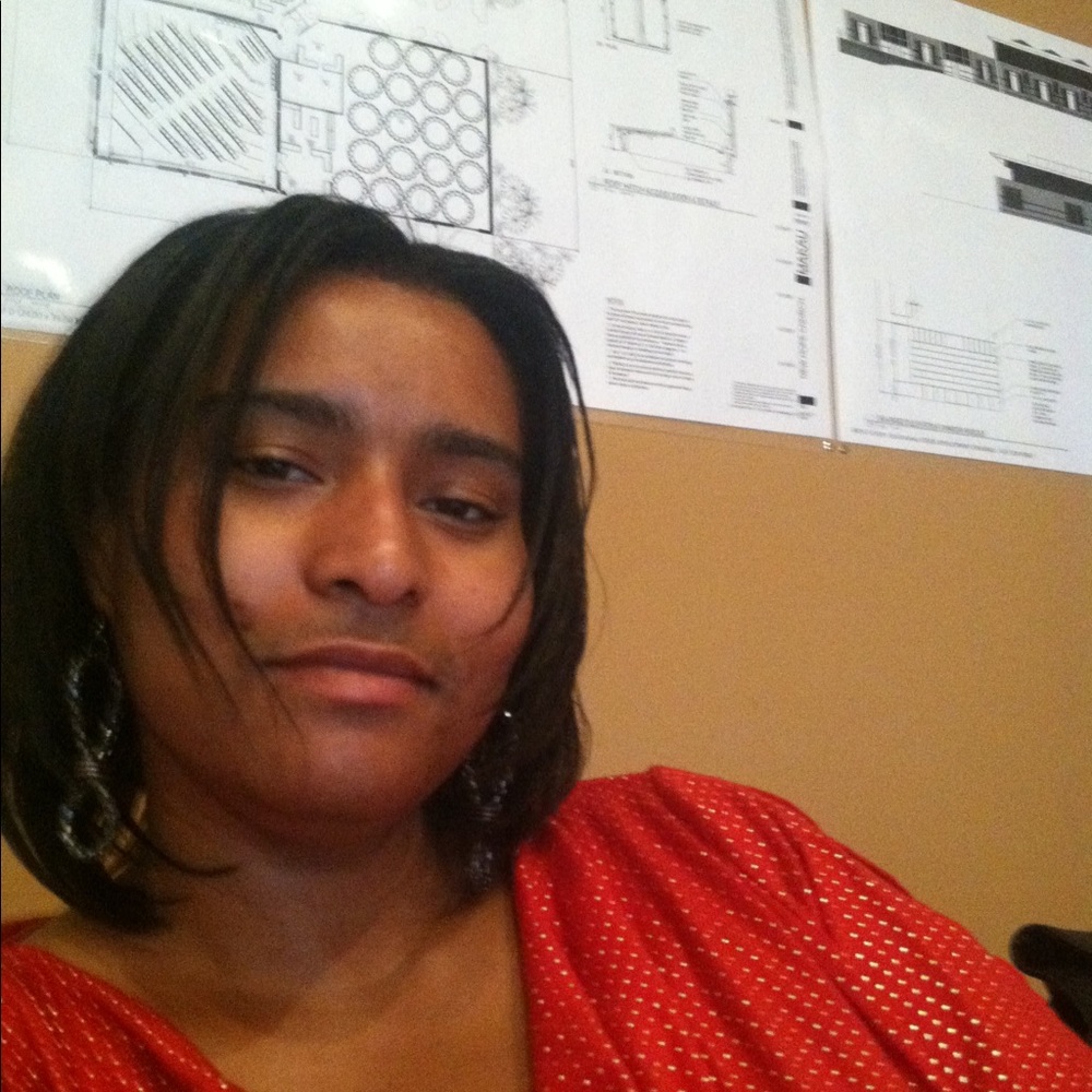 Meet your Posher, Felicita