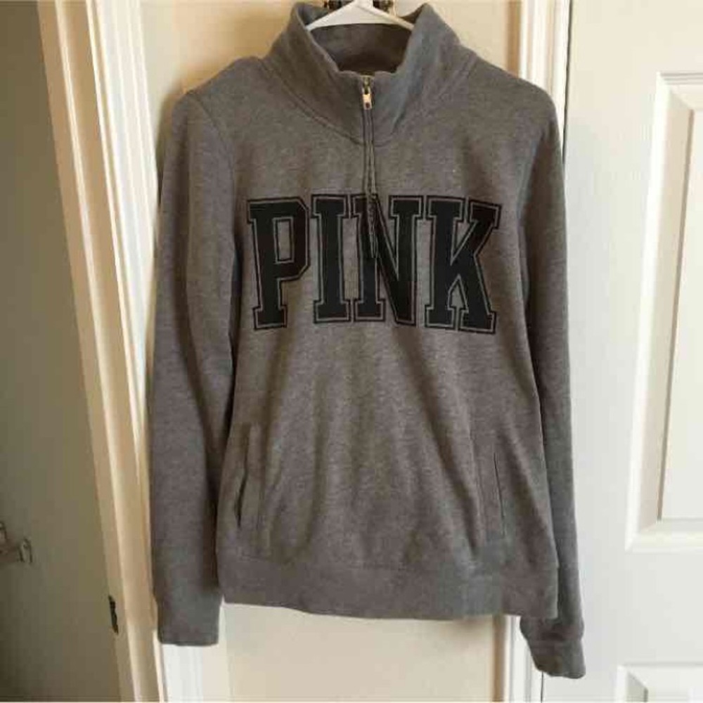 🚨on hold🚨 VS Pink quarter zip