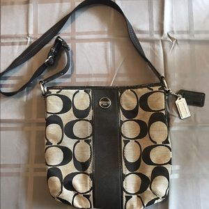 ⭐️ ONE DAY ONLY SALE ⭐️ Coach