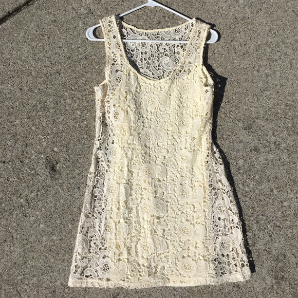Cute lace summery dress - Picture 1 of 1