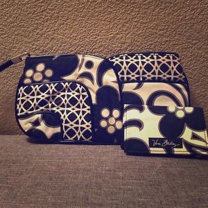 Vera Bradley Wristlet with card holder