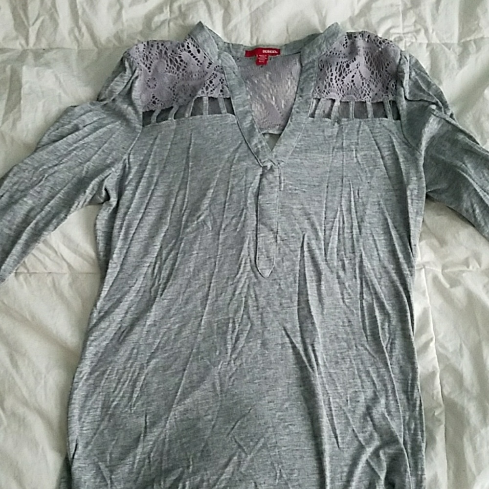 BONGO Gray Lace top