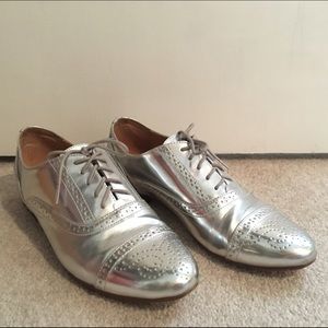 Gorgeous jcrew silver metallic oxfords