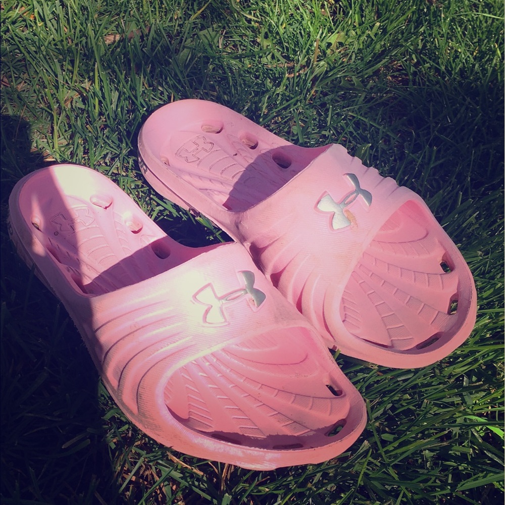Girls Under Armour sandals, size 3.