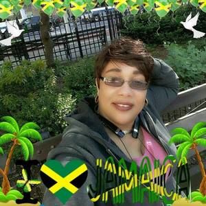 Meet your Posher, Paulette