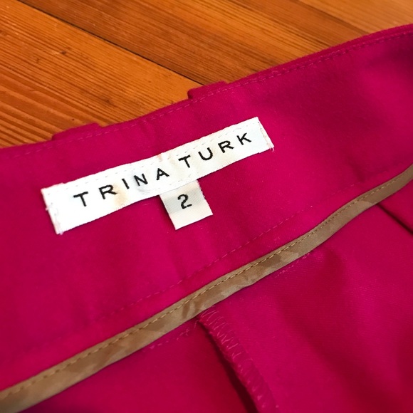 Trina Turk Fuschia Capri Pants - Picture 2 of 3