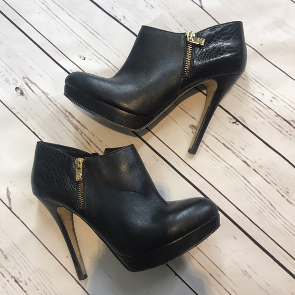 Michael Kors Shoes - 🎈🎉HP Michael Kors black leather platform booties