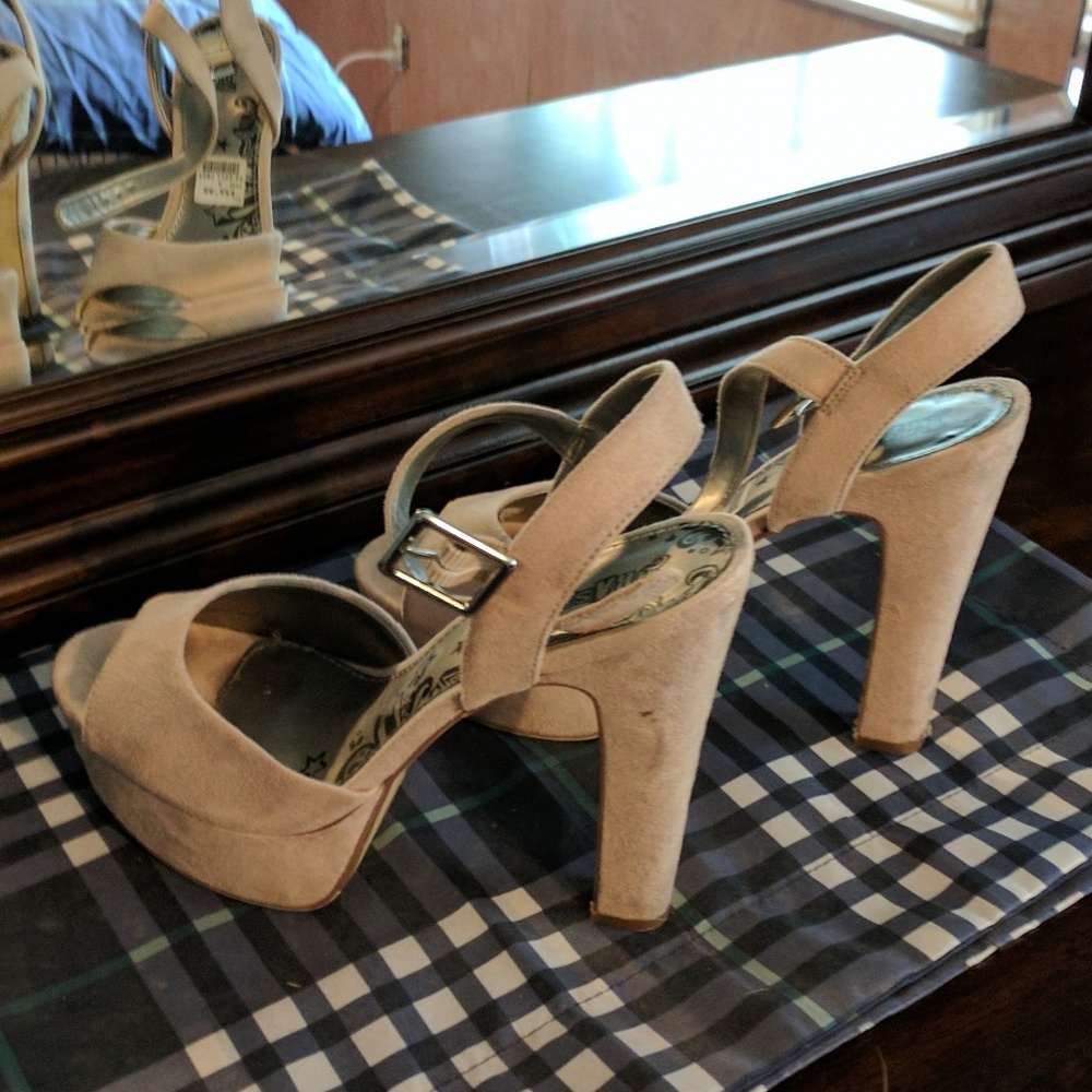 Brash heeled sandals