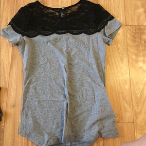H&M tshirt SMALL