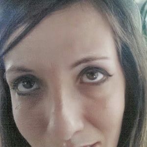 Meet your Posher, Joanie