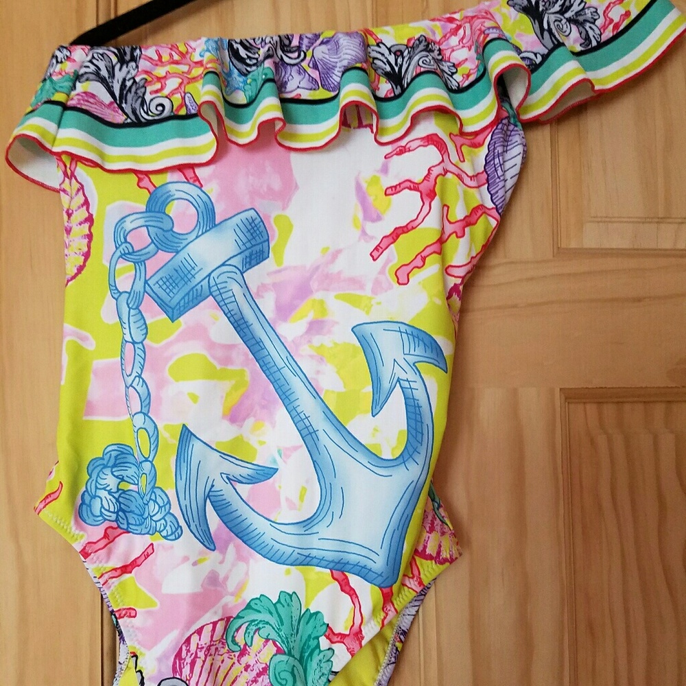 Swimsuit - Picture 2 of 2