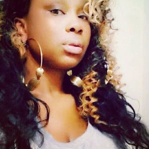 Meet your Posher, Tanya